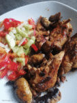 Gebratene Hähnchen Brust mit Salat